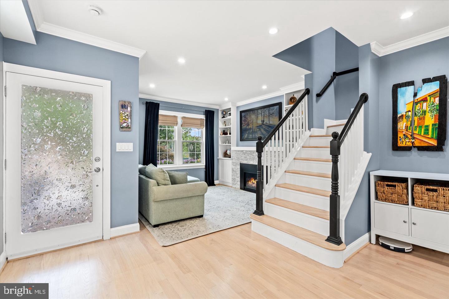 1809 Otis St NE — photo
