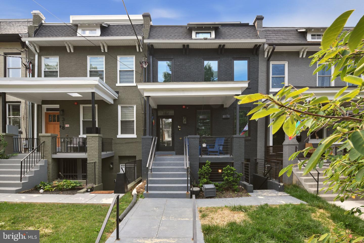 320 Webster St NW #2 — photo