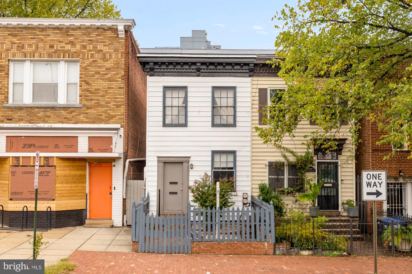 1102 K St SE — photo
