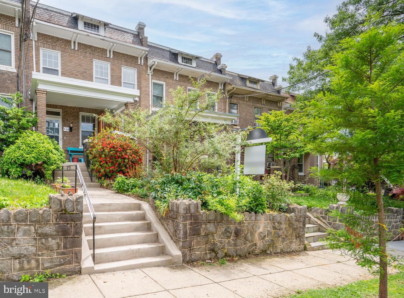 318 Varnum St NW — photo