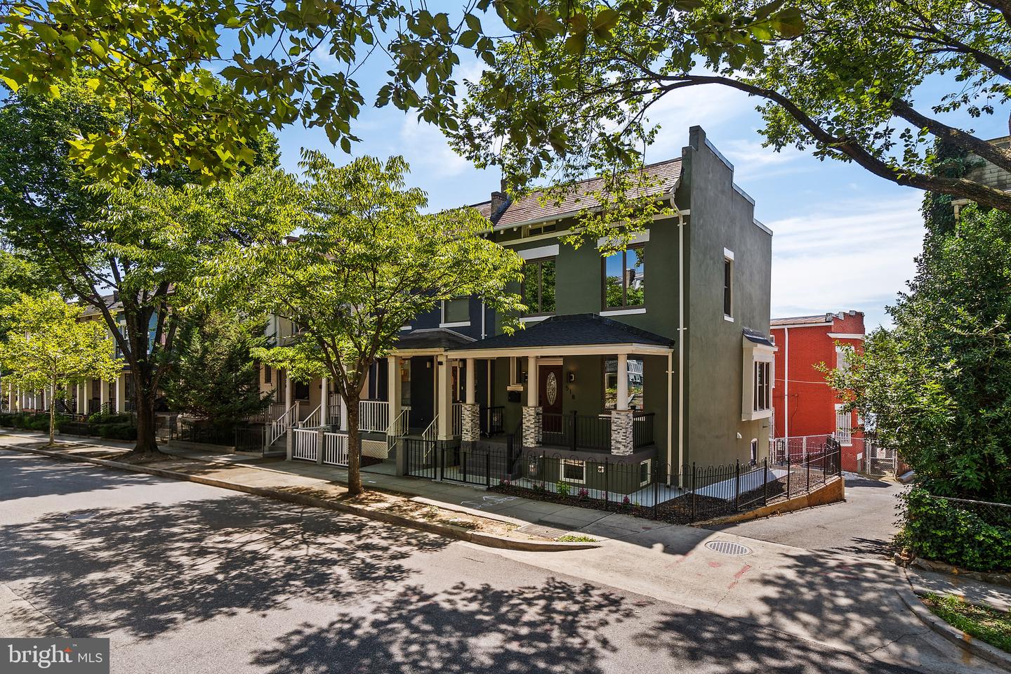 518 Columbia Rd NW — photo