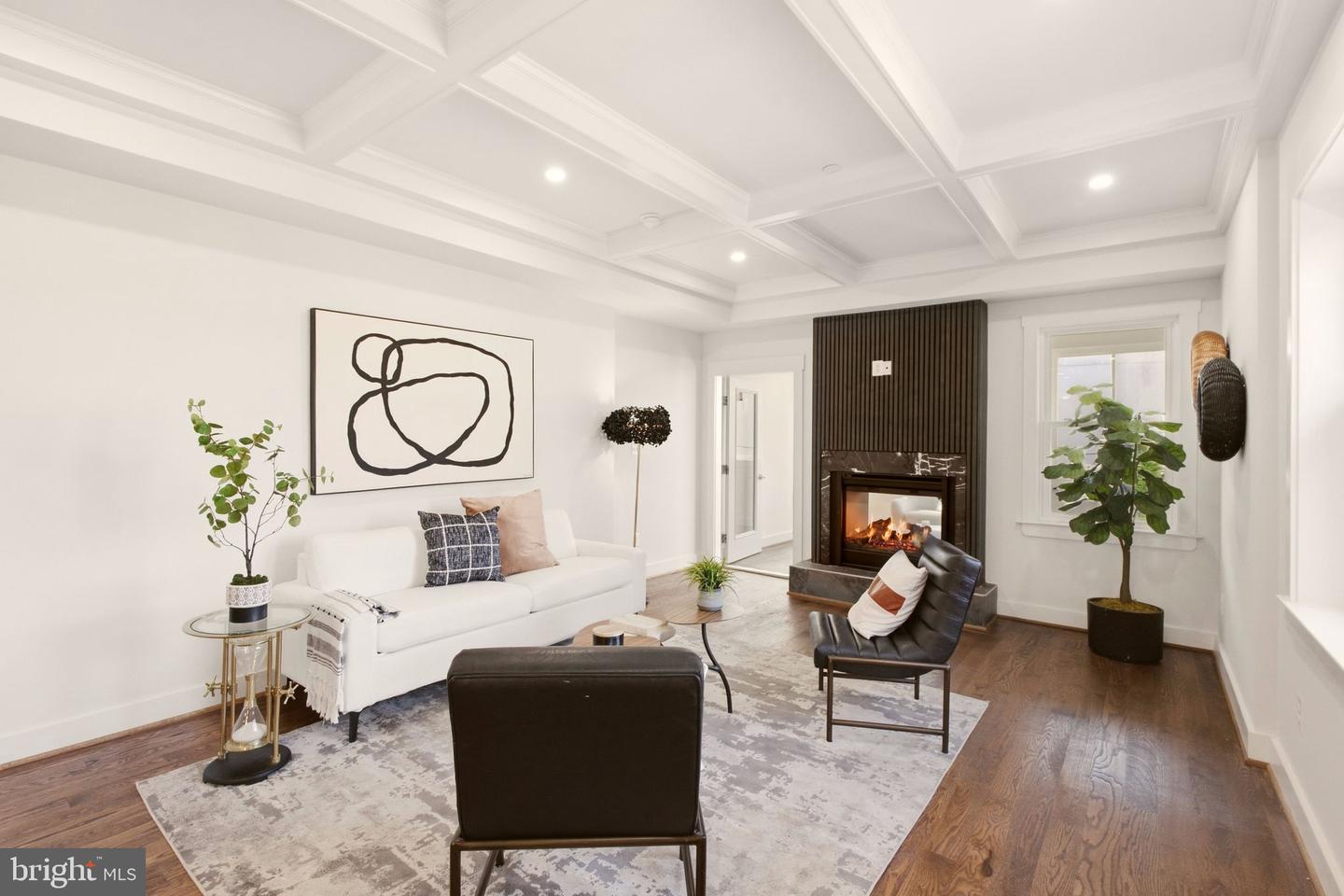 702 Randolph St NW #2 — photo