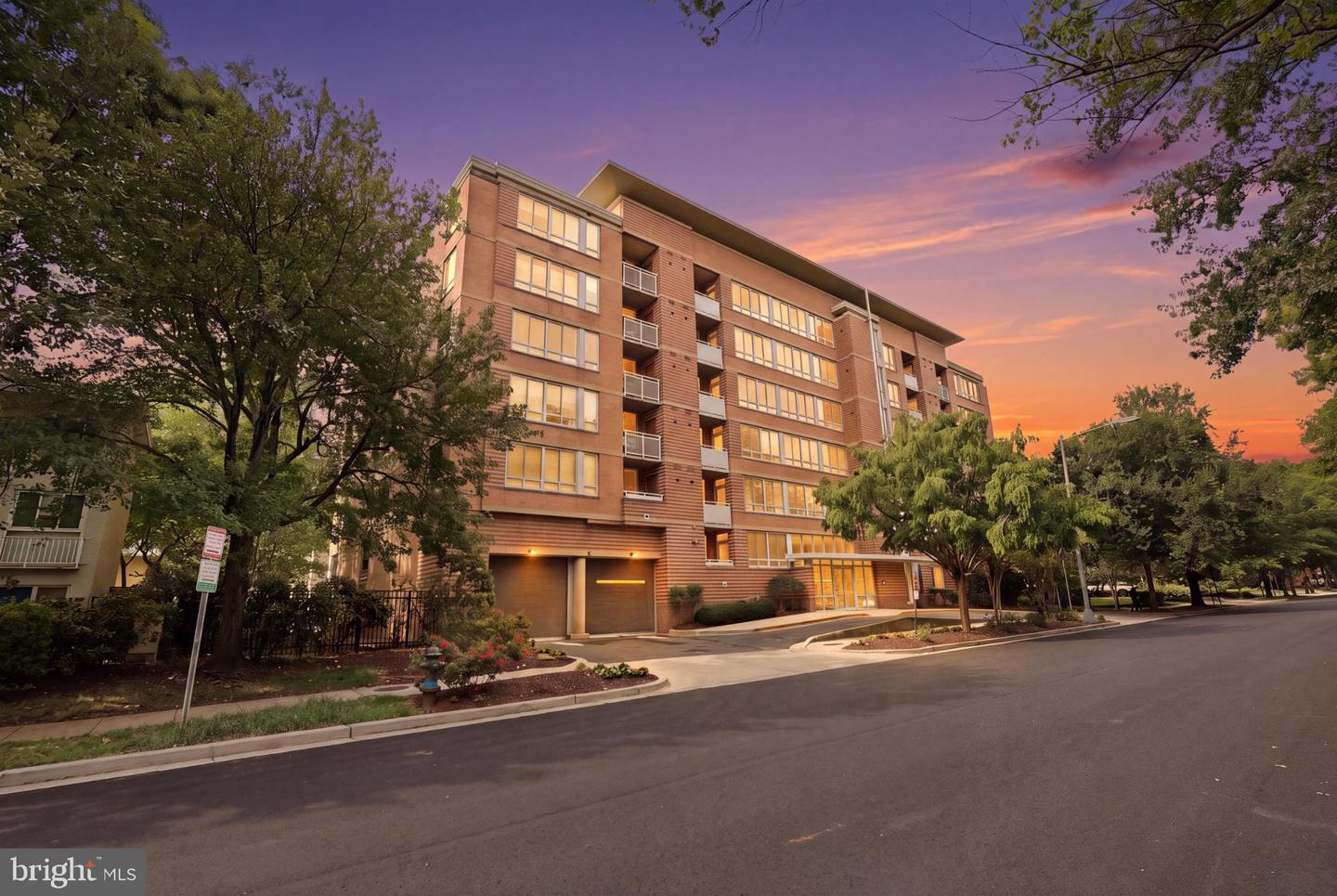 350 G St SW #N216 — photo