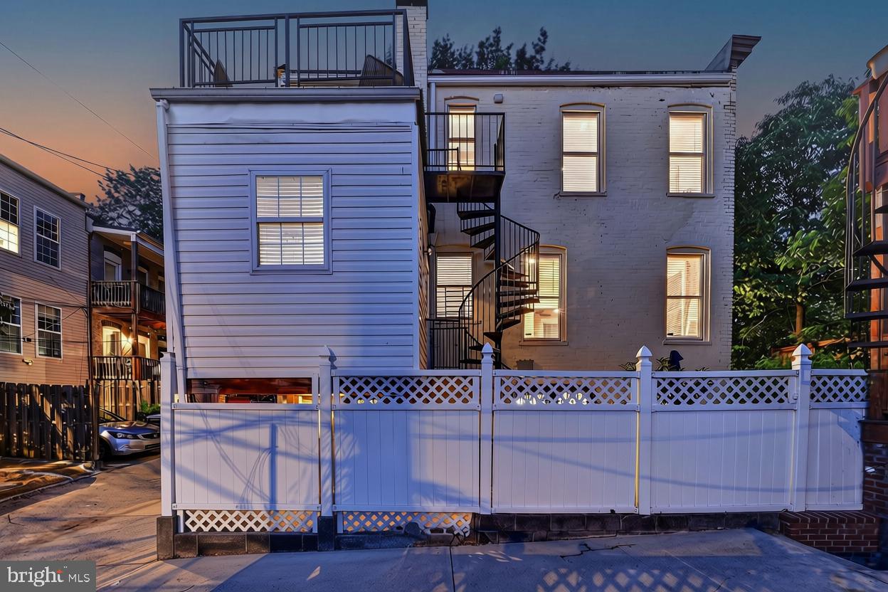 1902 Lincoln Road NE, Washington, DC 20002 — photo 2
