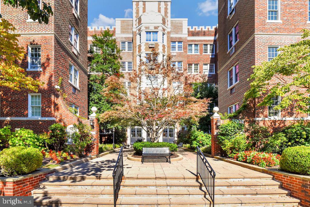 3901 Connecticut Ave NW #406 — photo