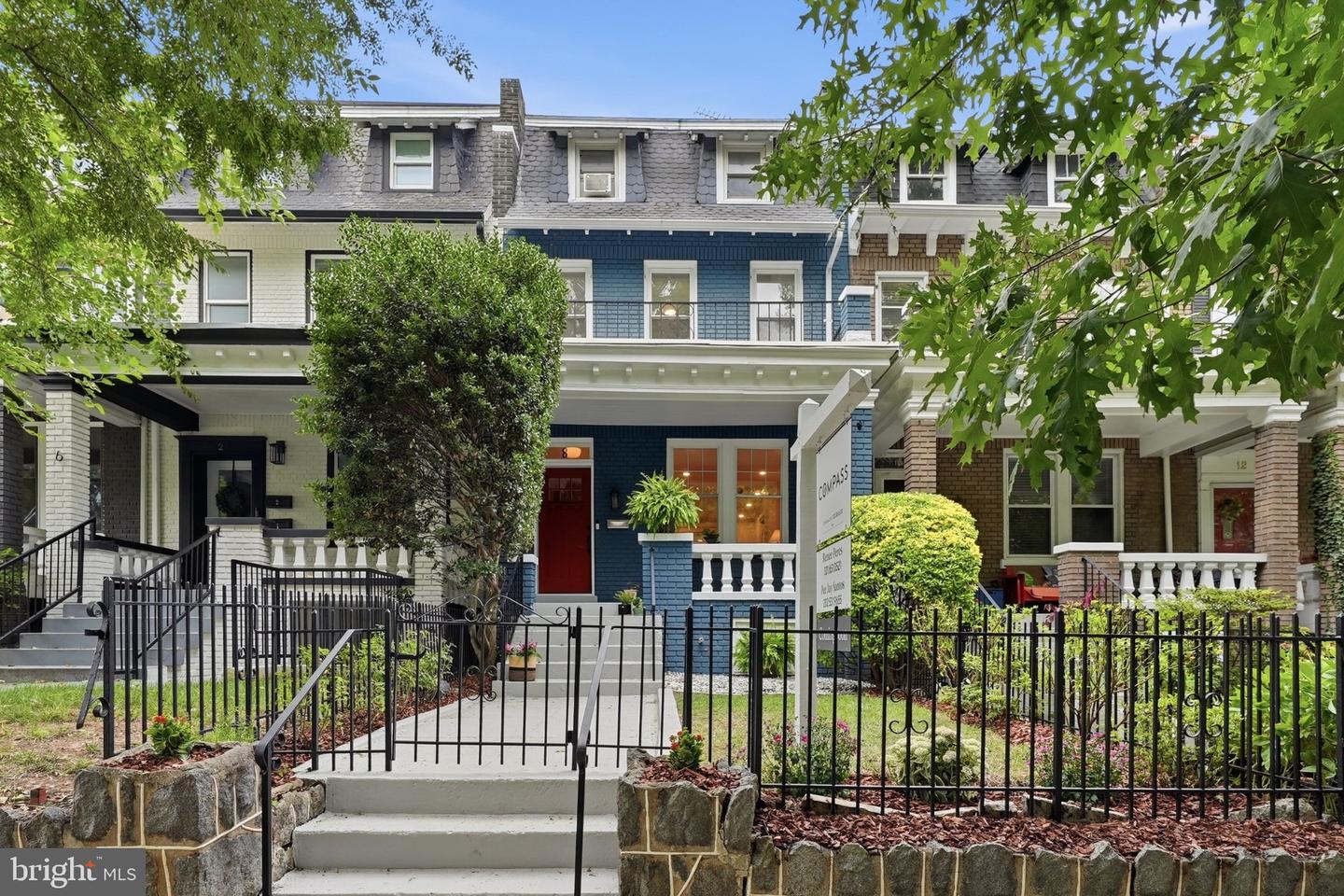 8 Adams St NW — photo