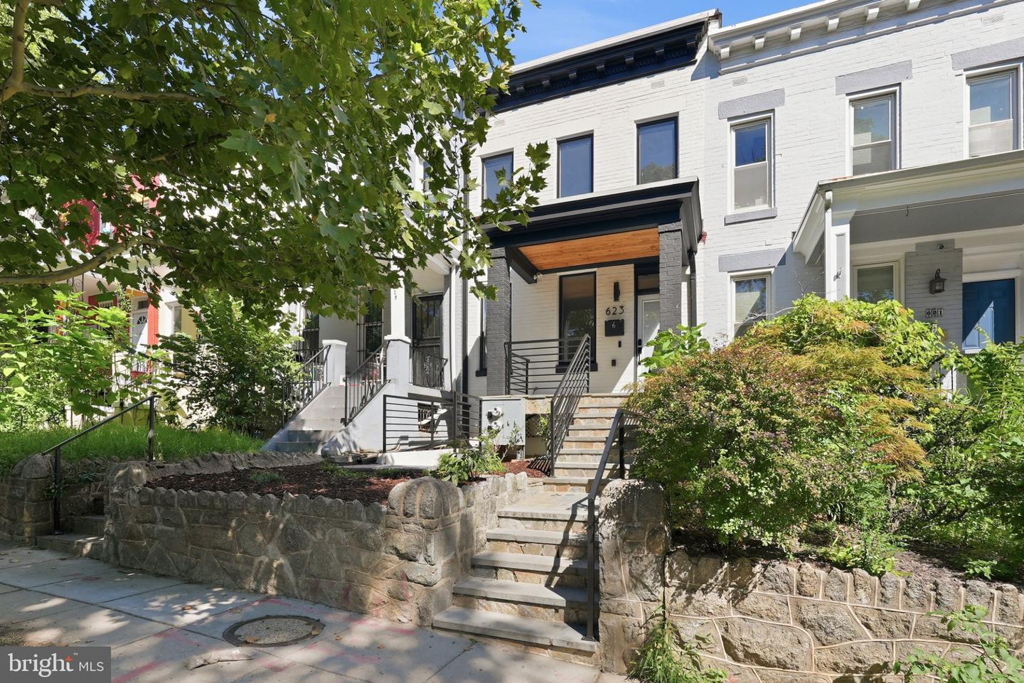 623 Columbia Rd NW — photo