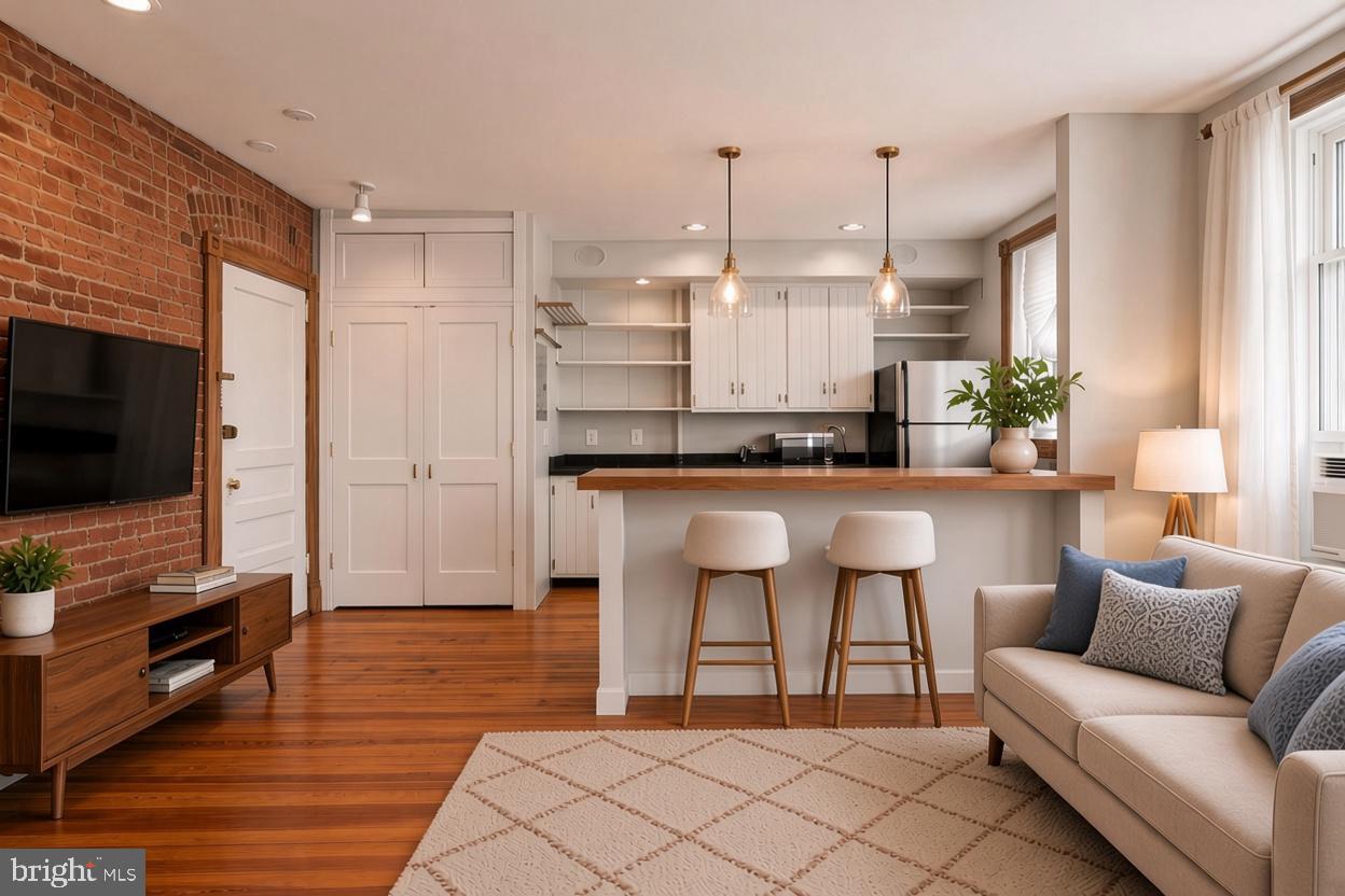 1832 Biltmore St NW #31 — photo