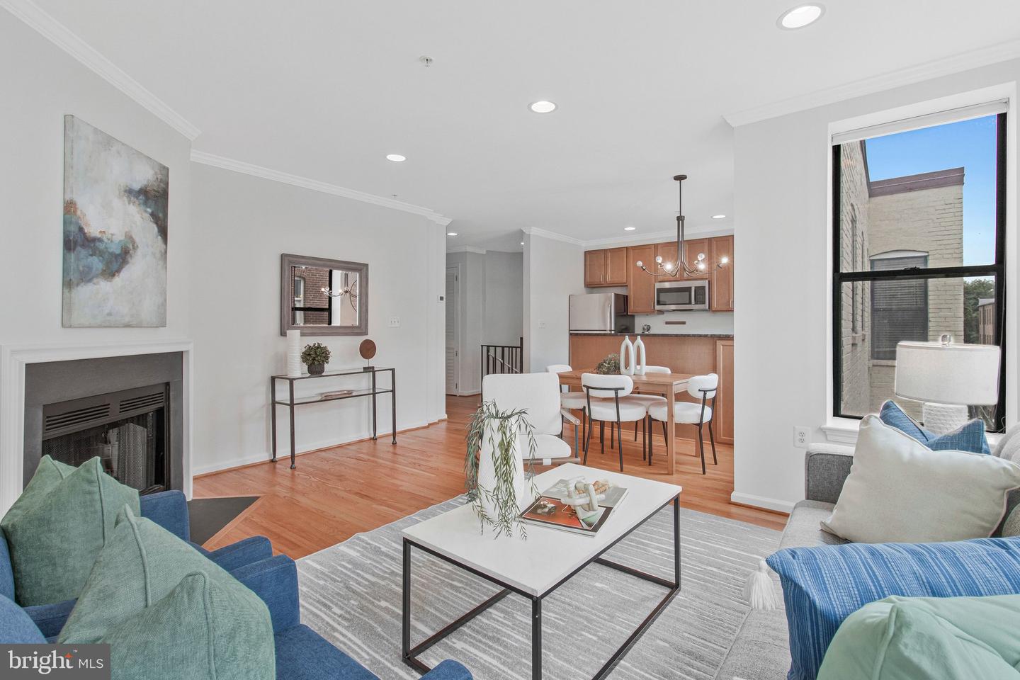 2627 Adams Mill Rd NW #406 — photo