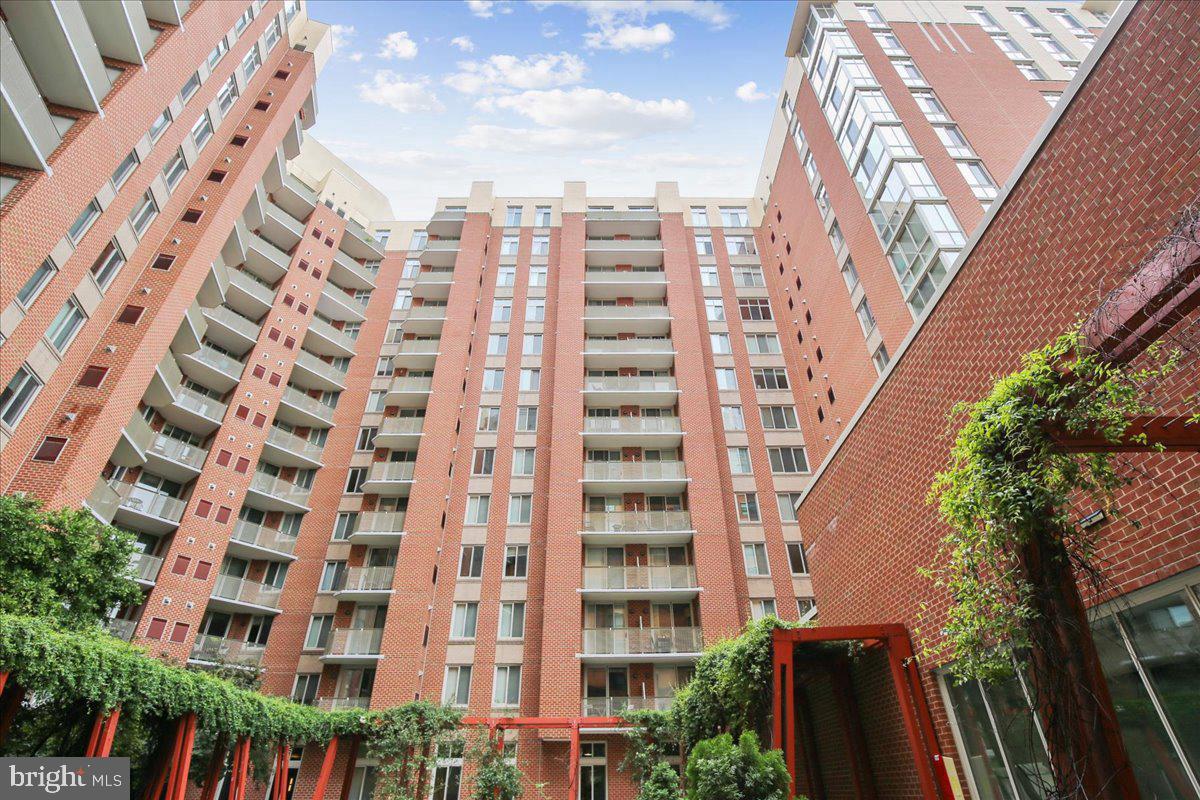 1000 New Jersey Ave SE #514 — photo