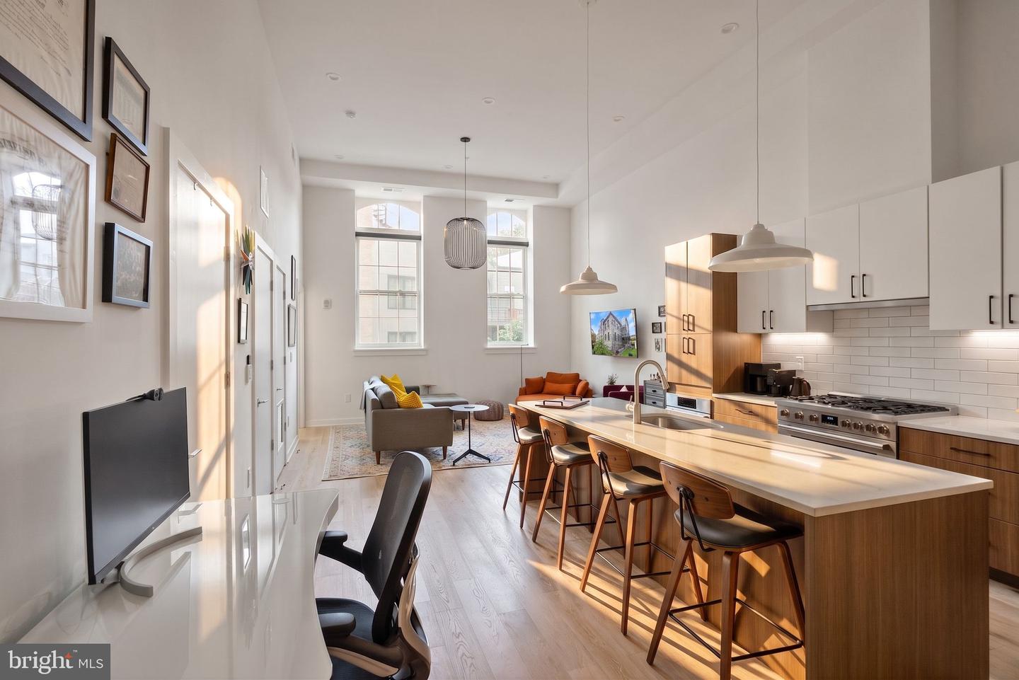 440 R St NW #101 — photo