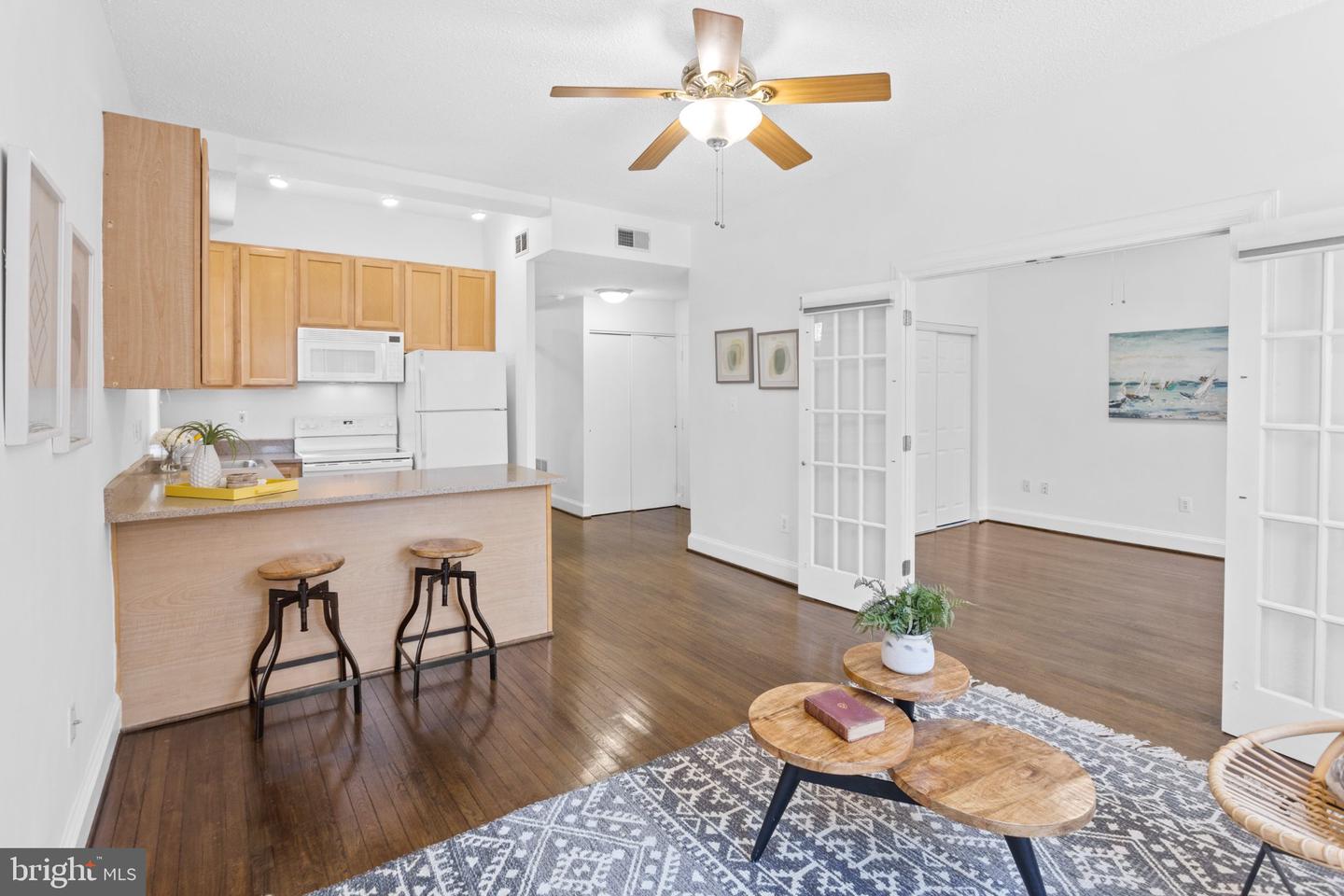 1401 Columbia Rd NW #310 — photo