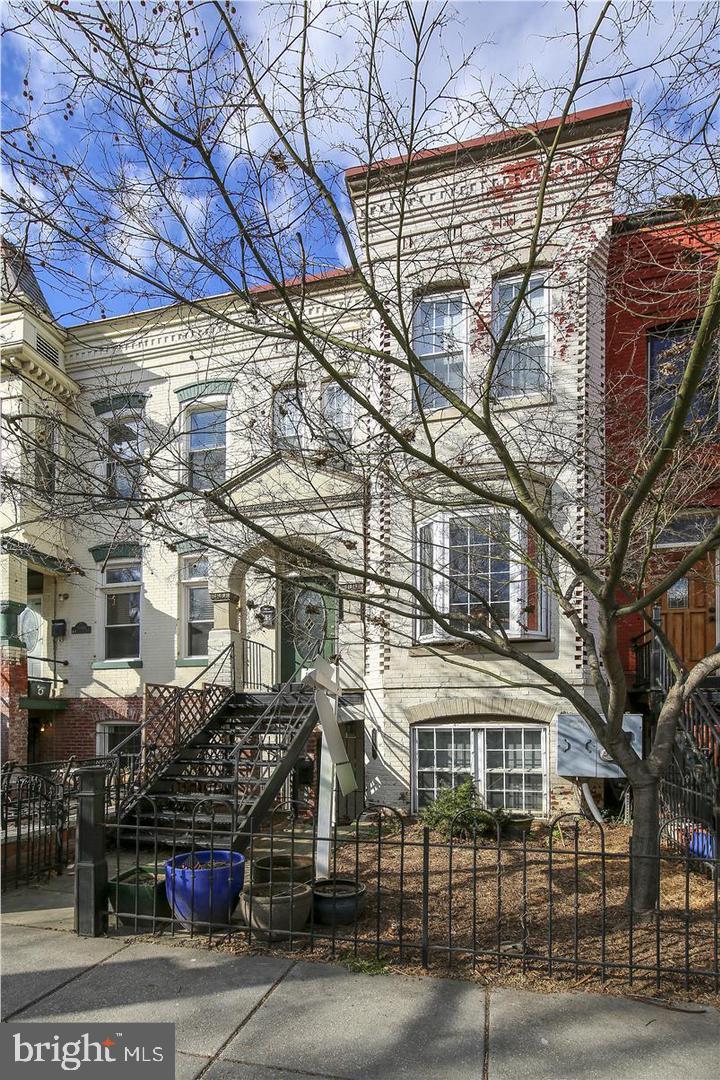 415 Q St NW #B — photo