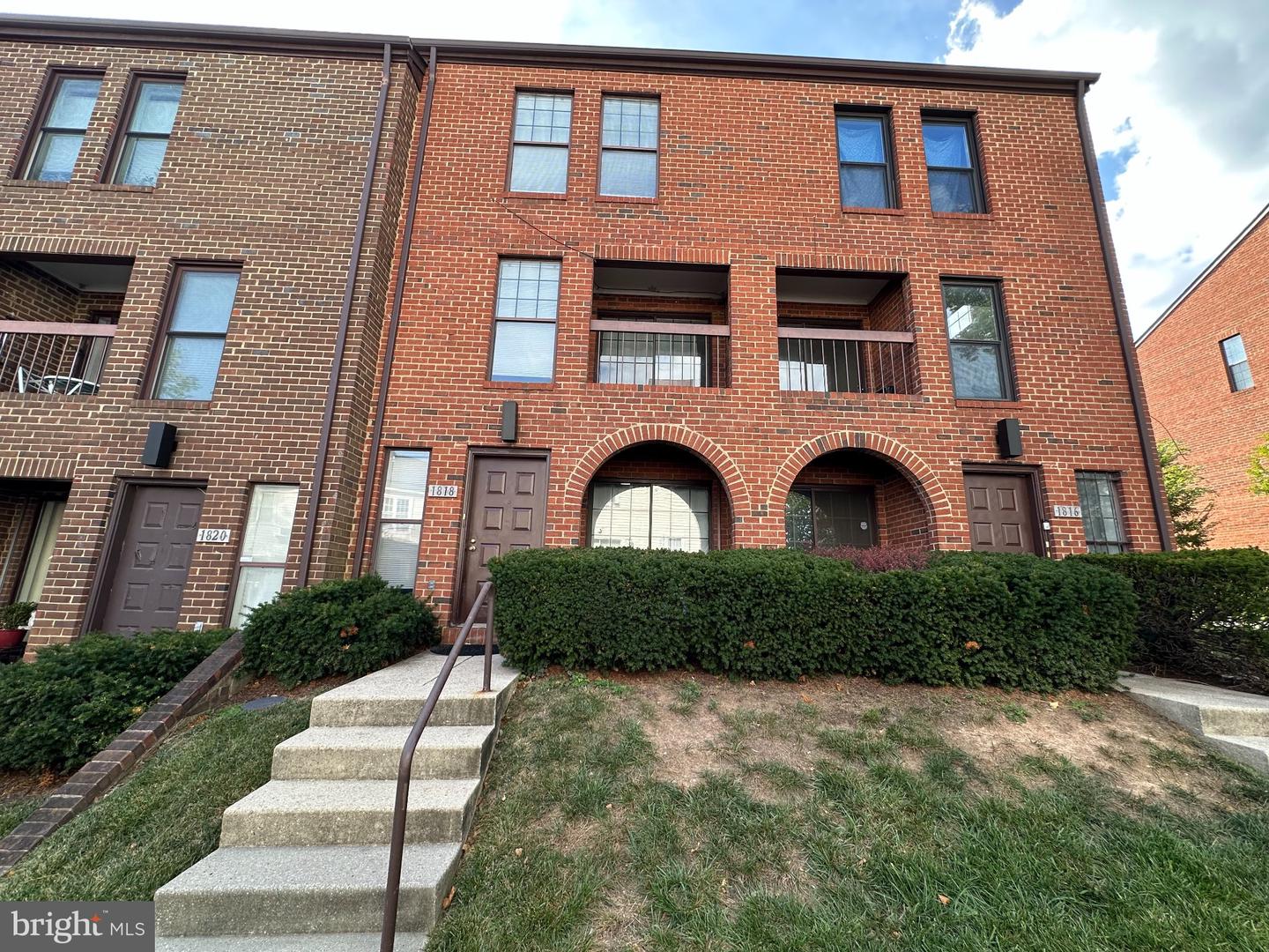 1818 Bryant St NE — photo