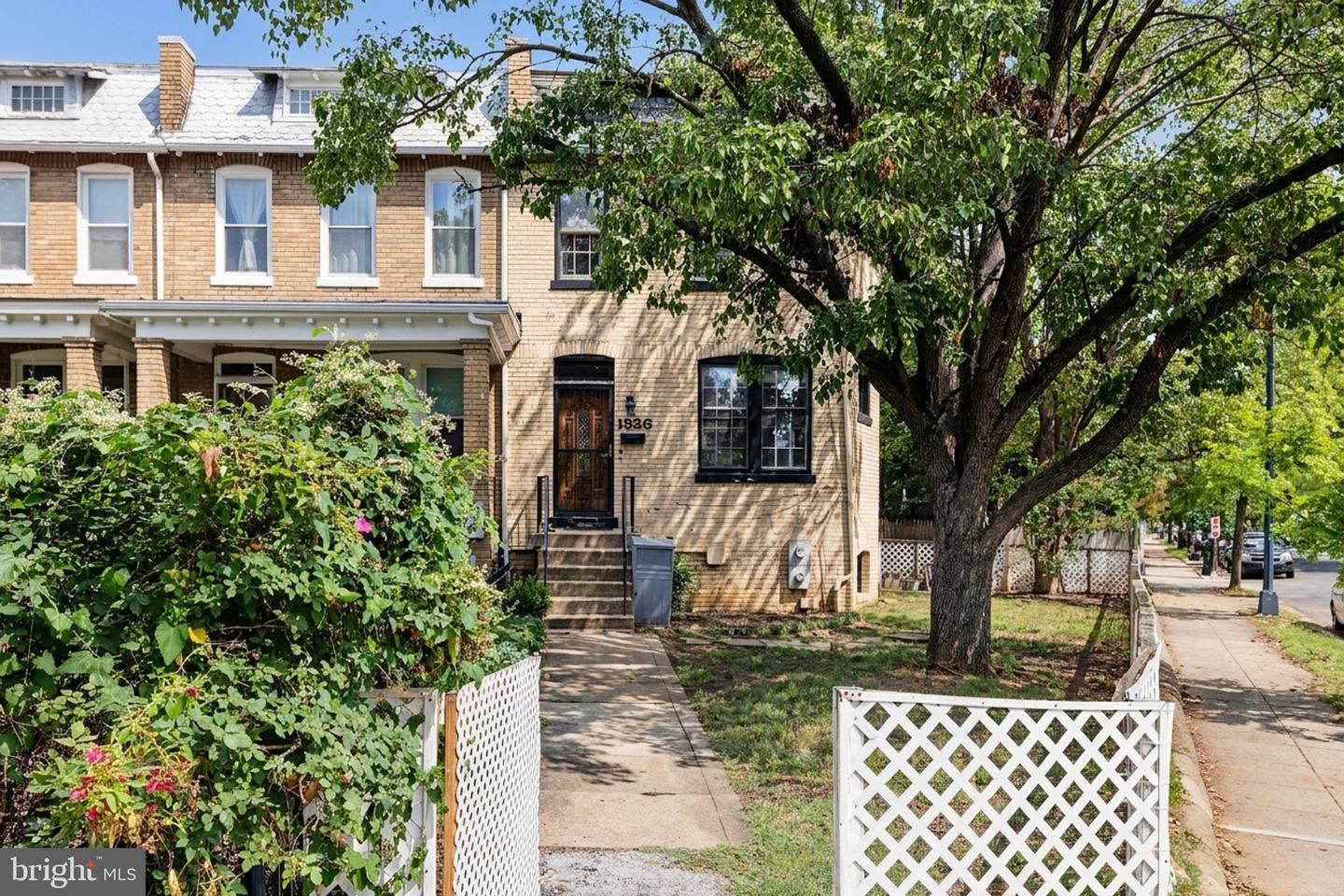 1526 Potomac Ave SE #B — photo
