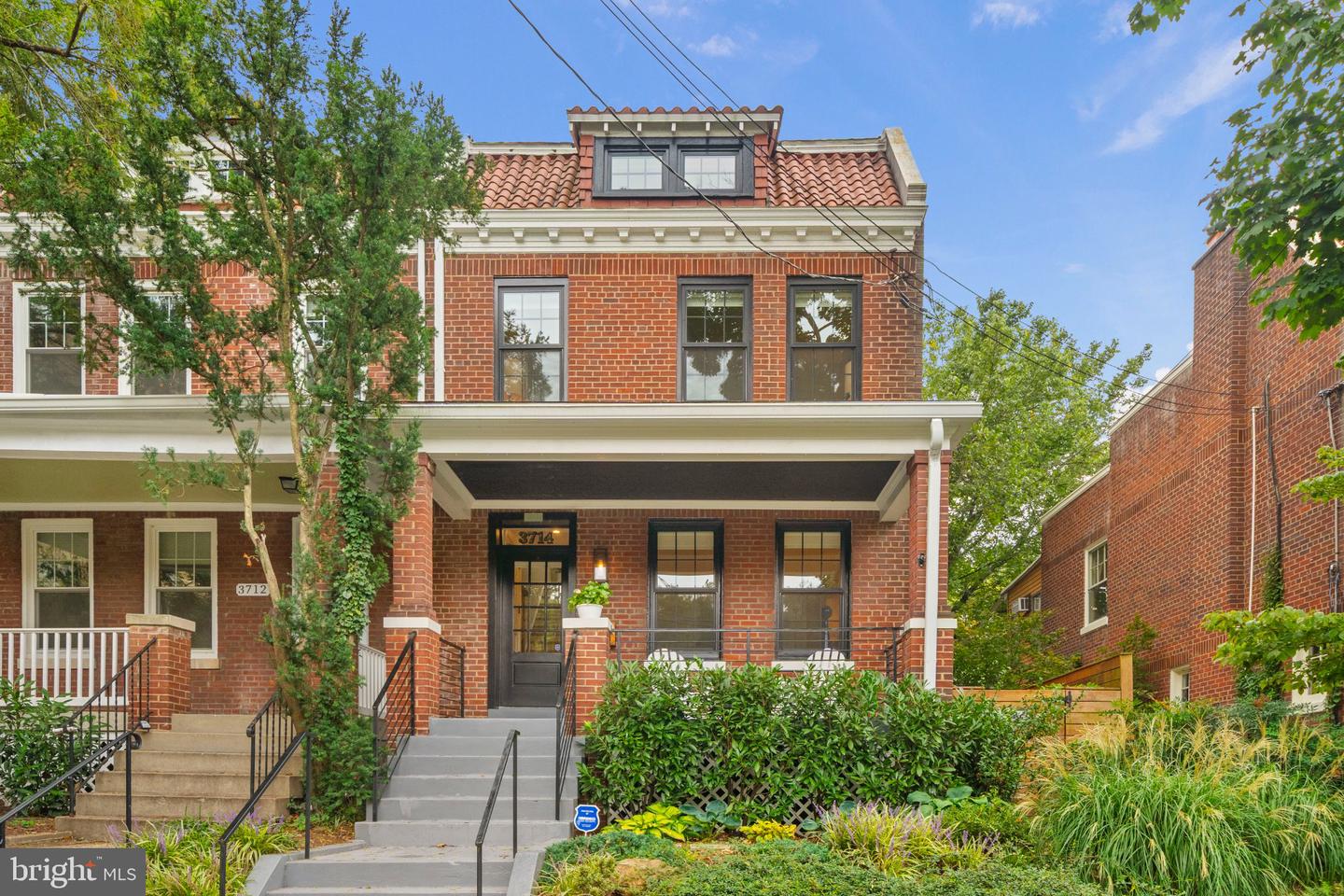 3714 Garfield St NW — photo