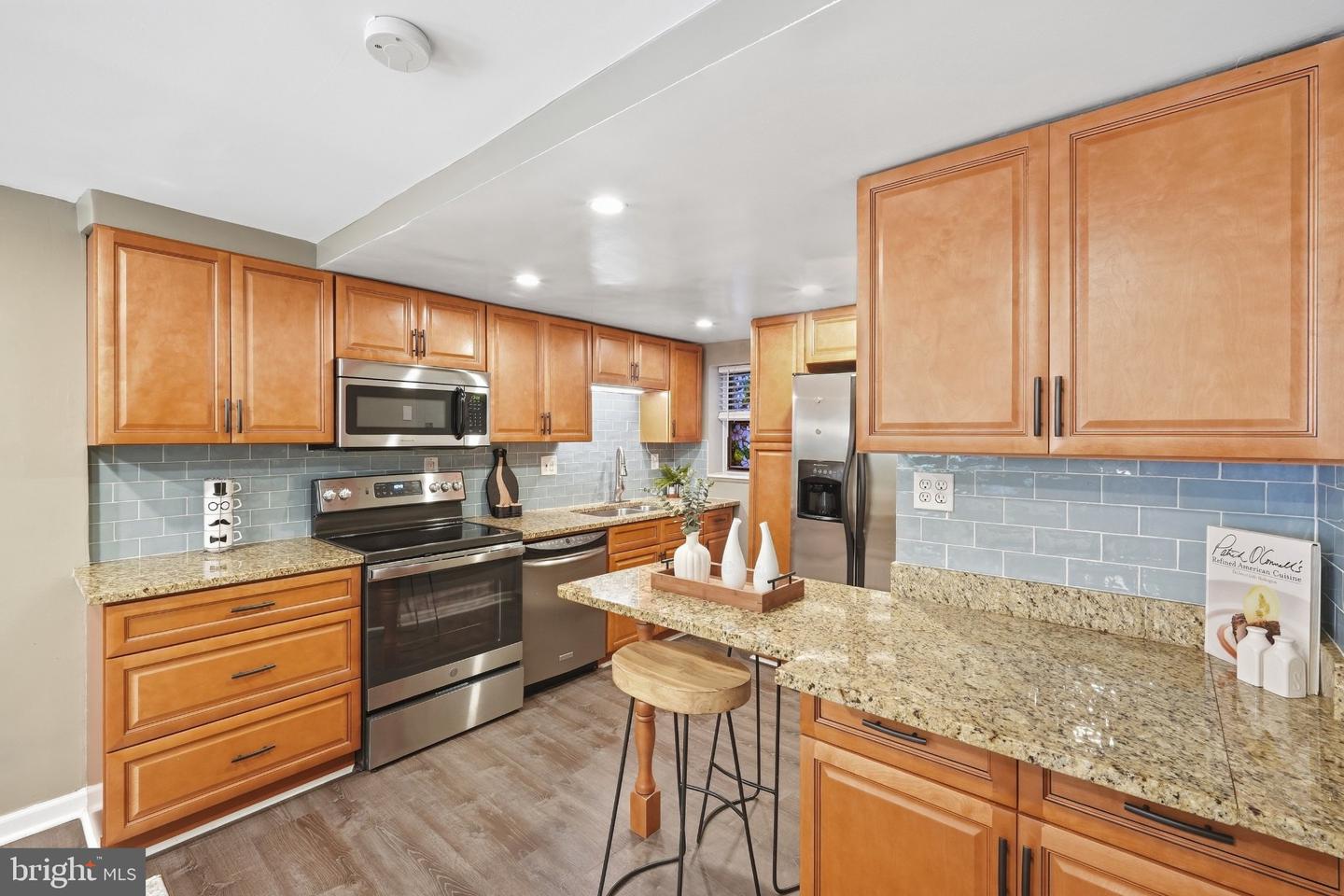 1843 Mintwood Pl NW #110 — photo