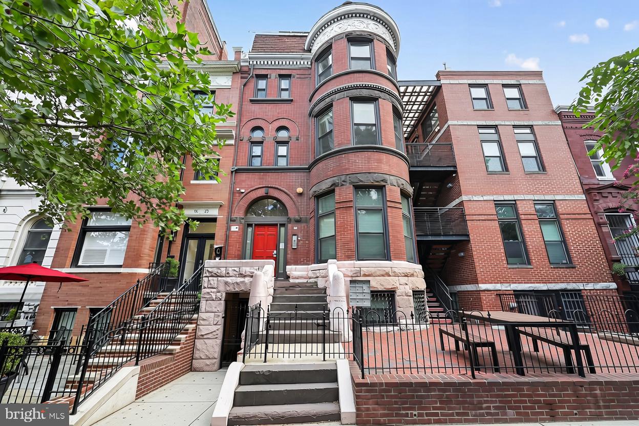 1421 T St NW #3 — photo