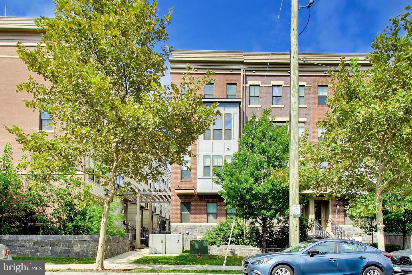 915 Elder St NW #C — photo