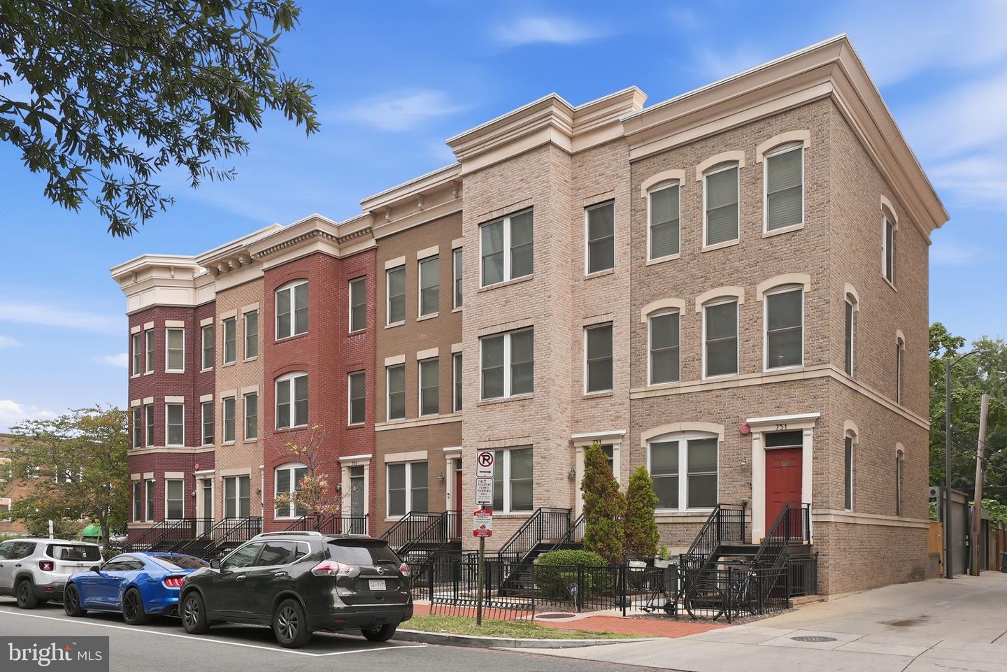 751 P St NW #5 — photo