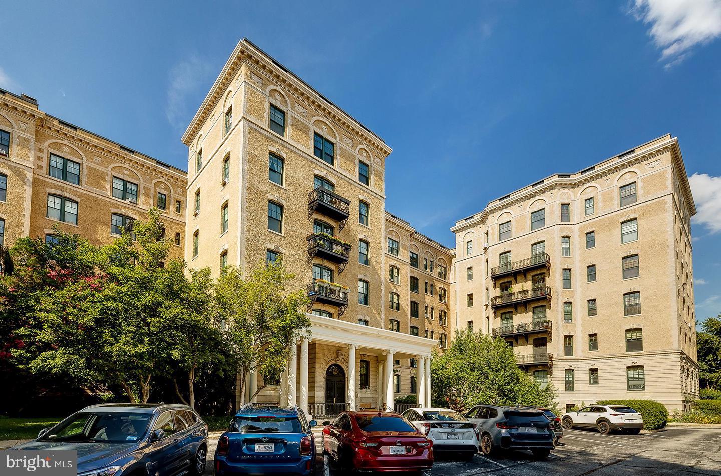 2853 Ontario Rd NW #107 — photo