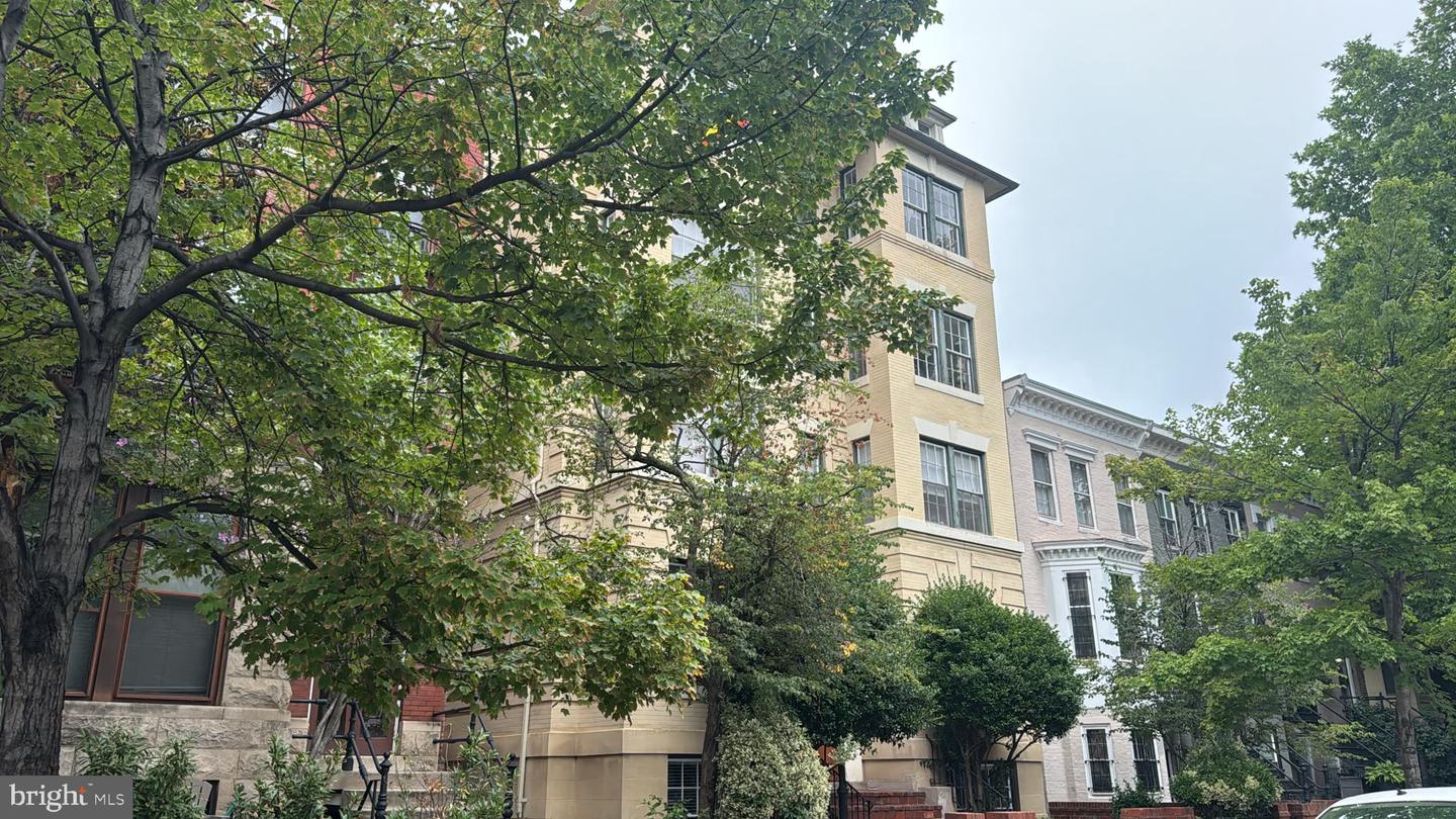 1525 Q St NW #3 — photo