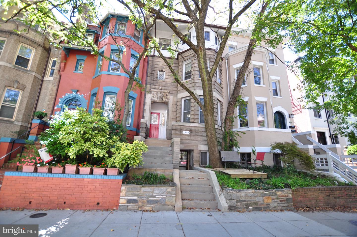 1904 Calvert St NW #2 — photo