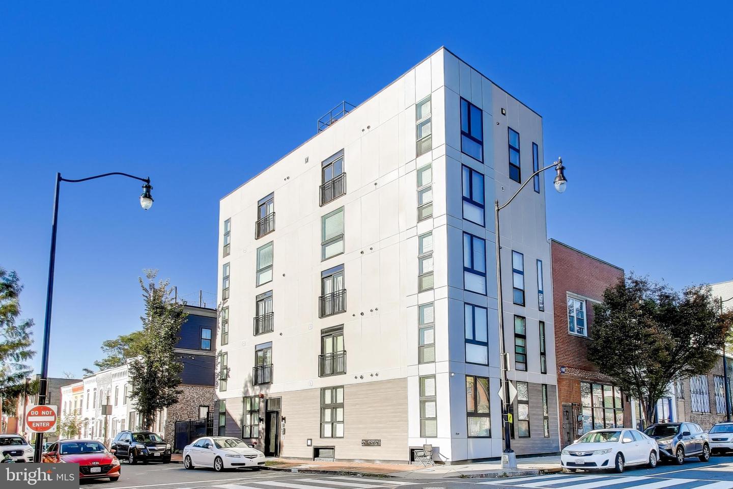1100 Bladensburg Rd NE #401 — photo
