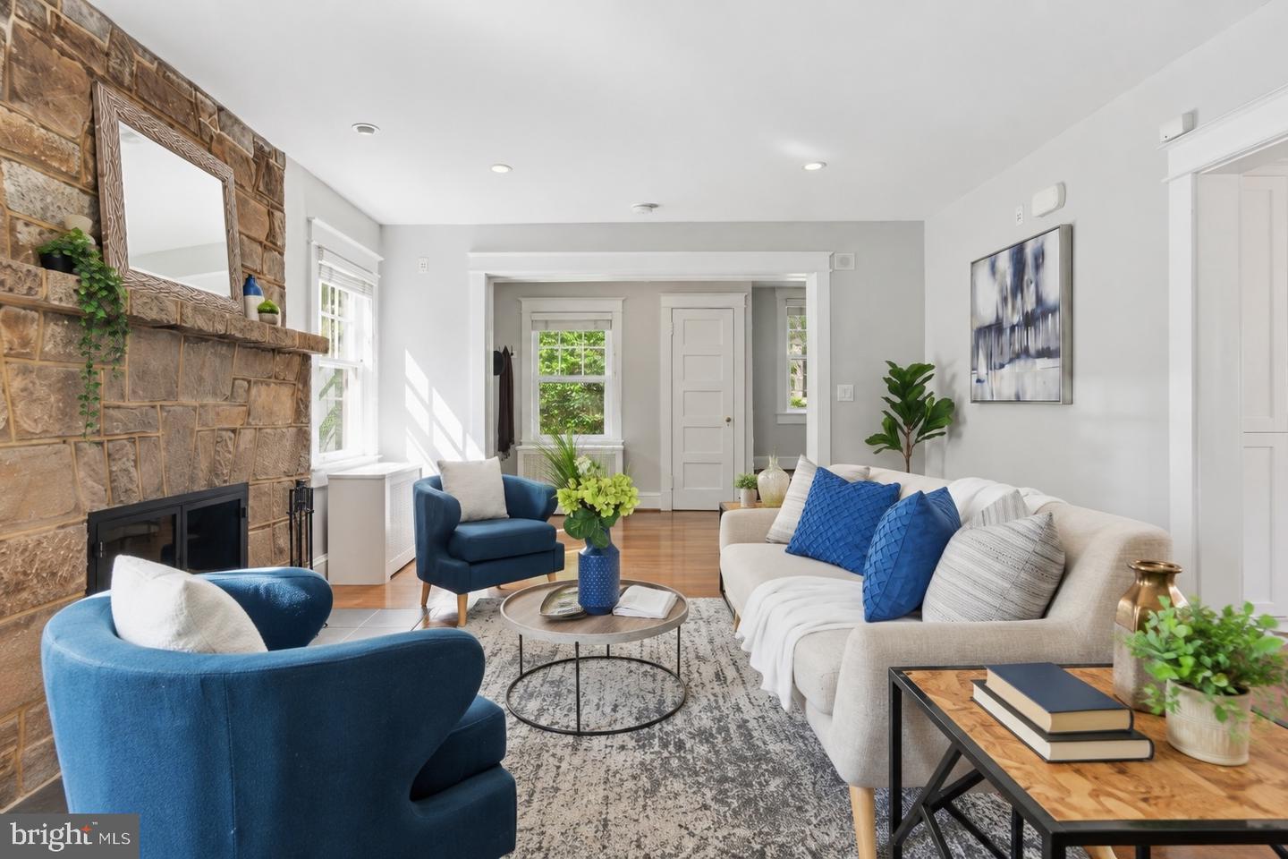 3755 Jenifer St NW — photo