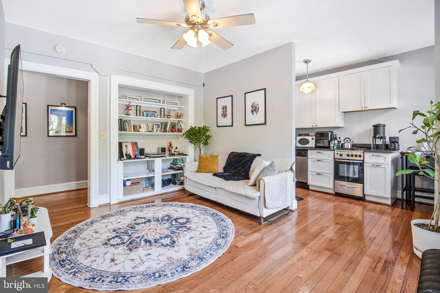 2527 Q St NW #108 — photo