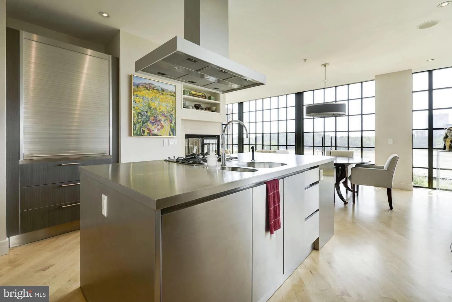 3303 Water St NW #6F — photo