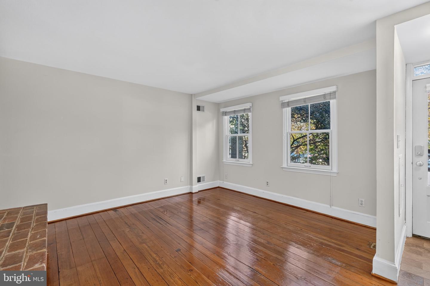 1225 E Street SE, Washington, DC 20003 — photo 2