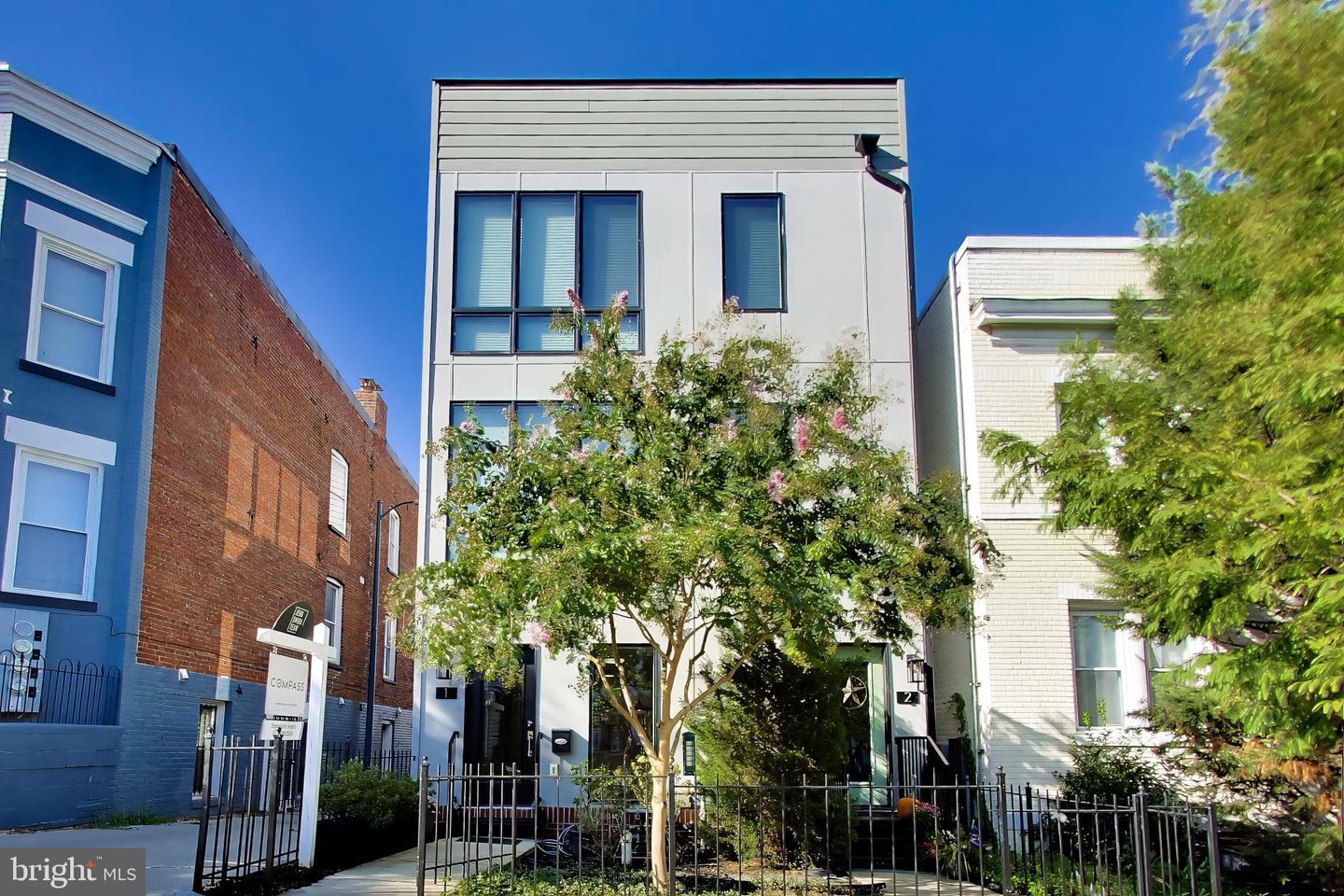 310 V St NE #1 — photo