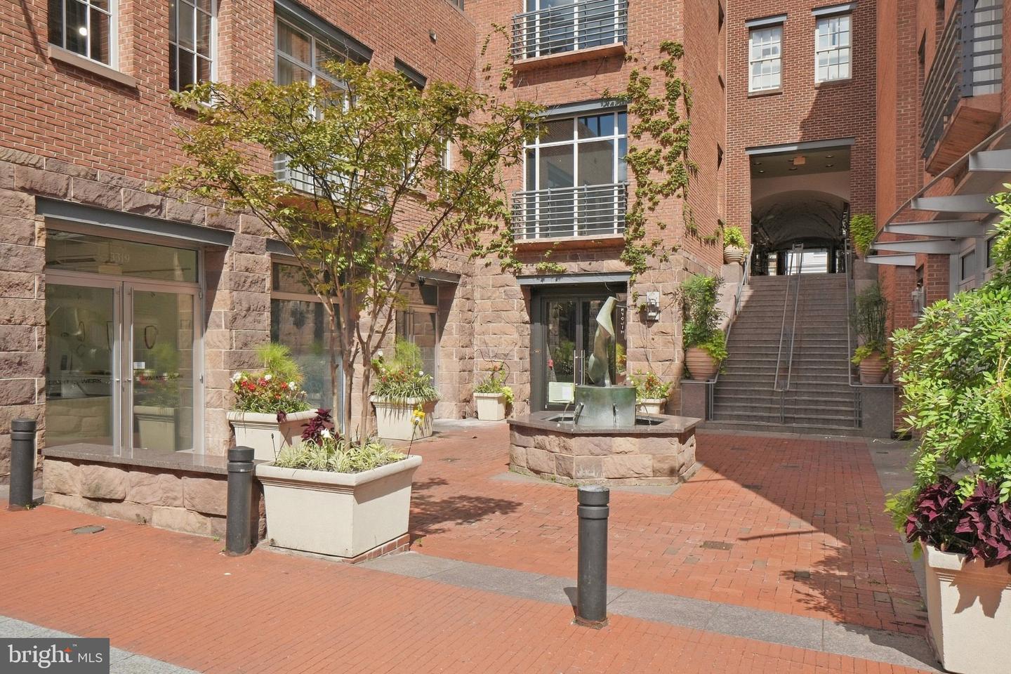 3336 Cadys Alley NW #201 — photo