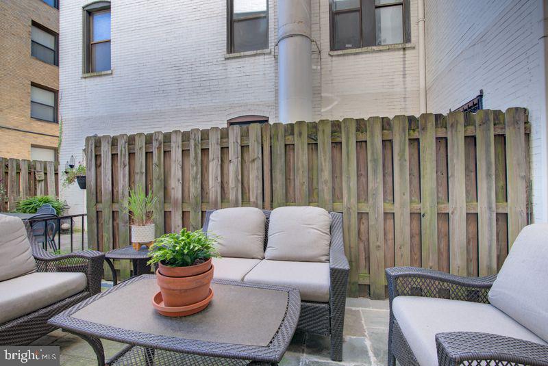 1669 Columbia Rd NW #113 — photo