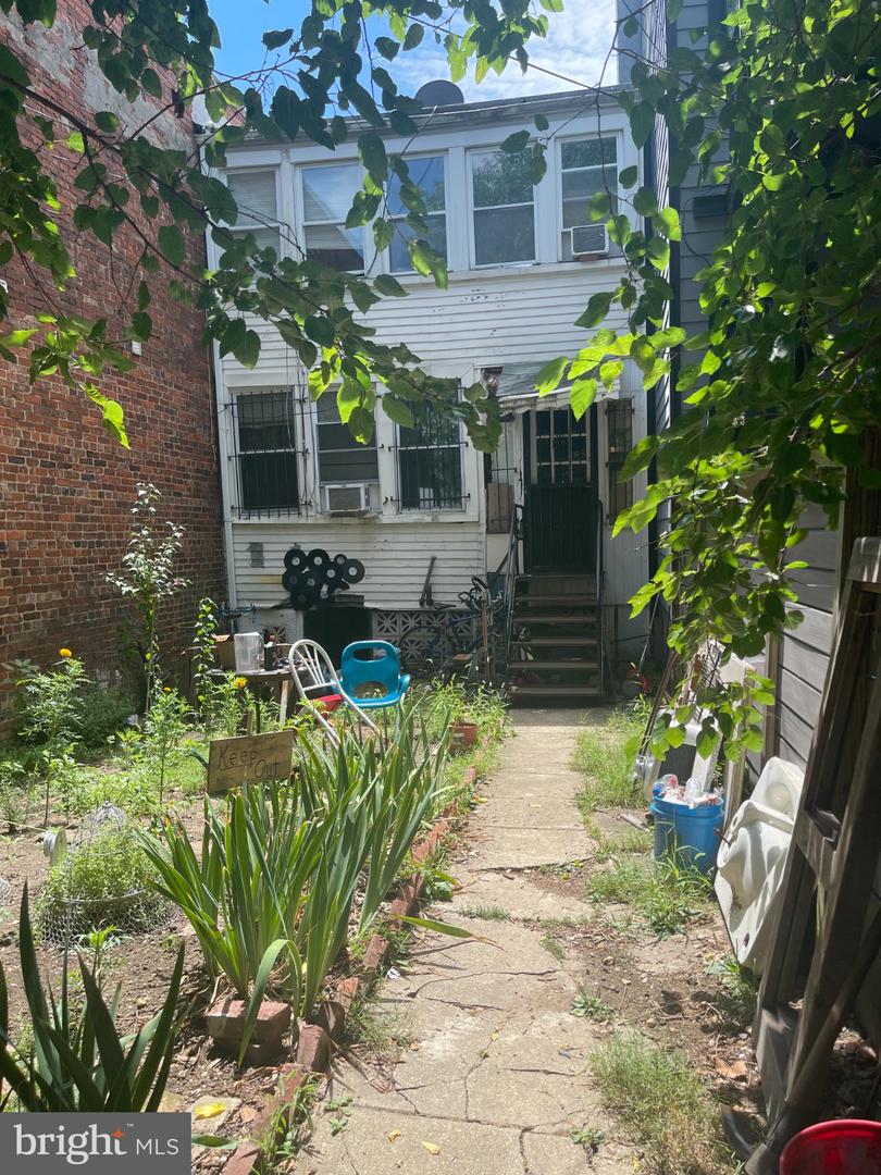 767 Morton St NW — photo