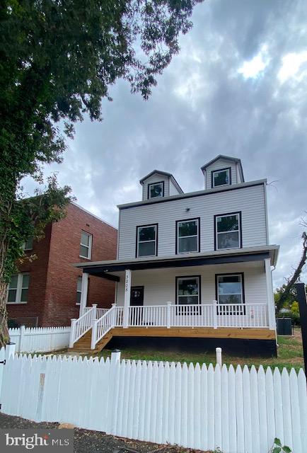 3205 Dubois Pl SE — photo