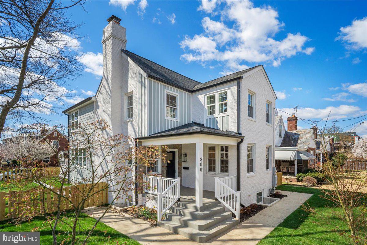 800 Elder St NW — photo