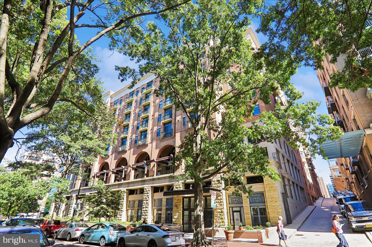 1111 25th St NW #620 — photo