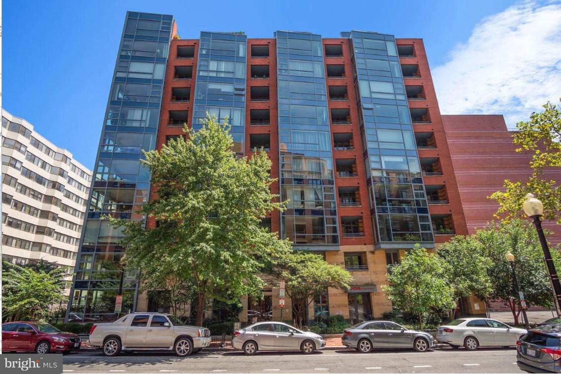1117 10th St NW #W10 — photo