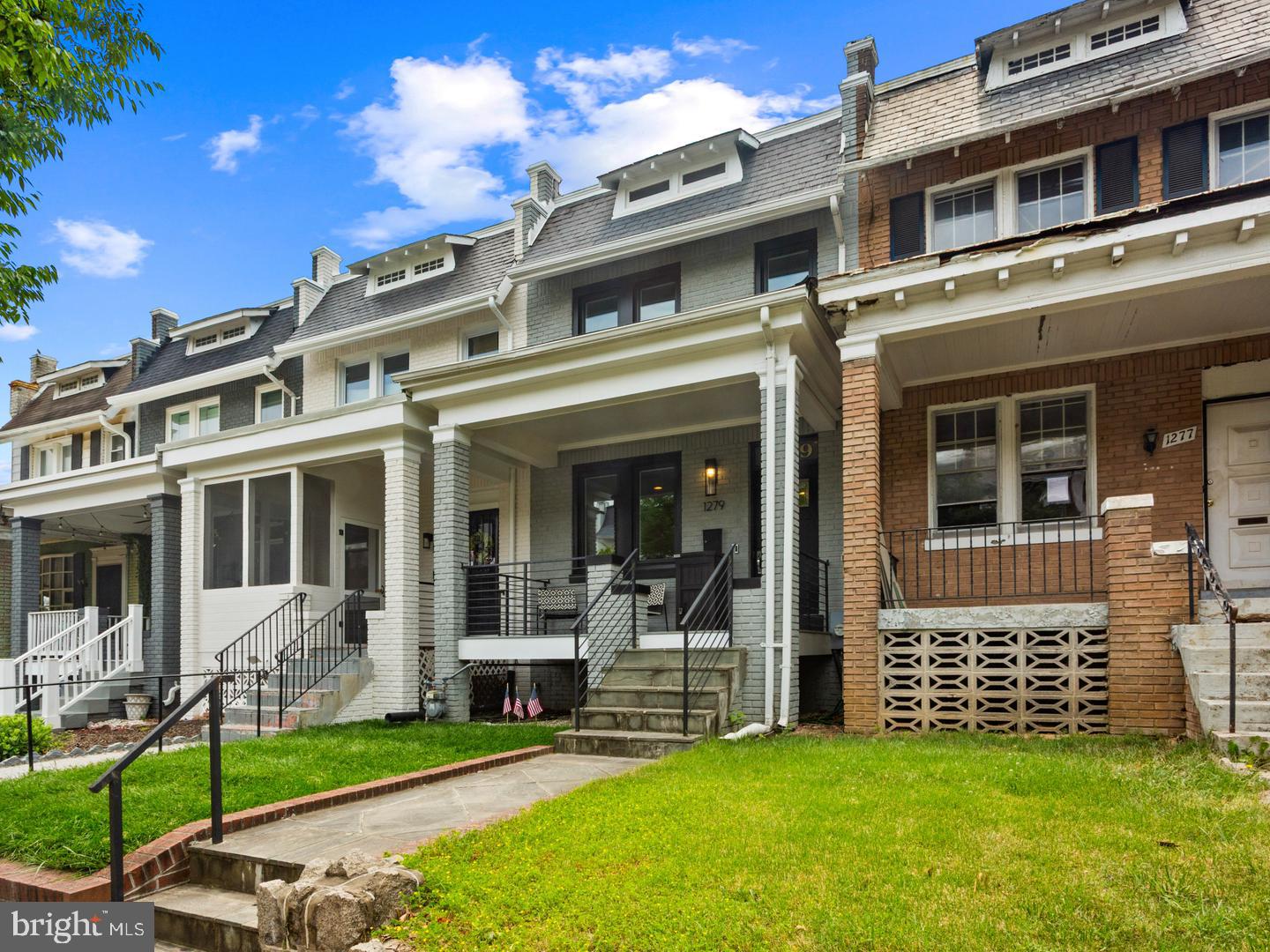 1279 Oates St NE — photo