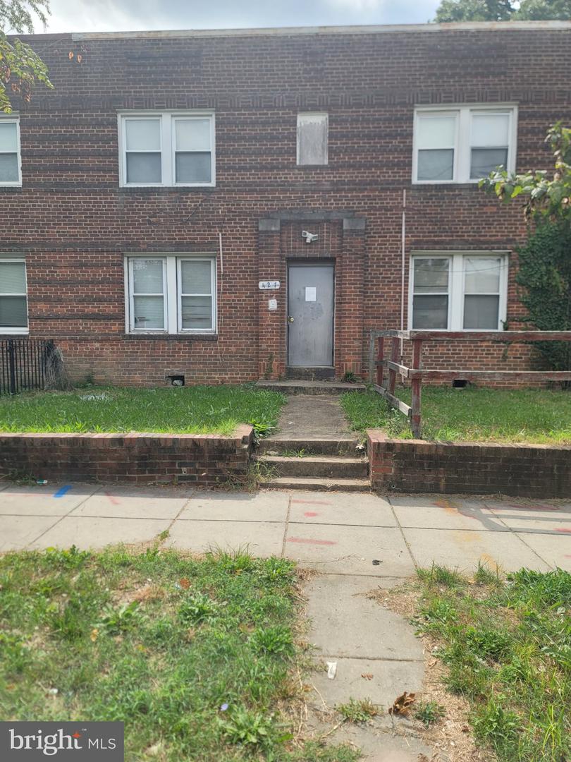 437 Mellon St SE — photo