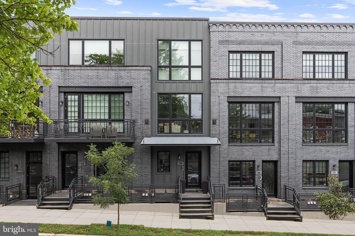 770 Girard St NW #1E — photo