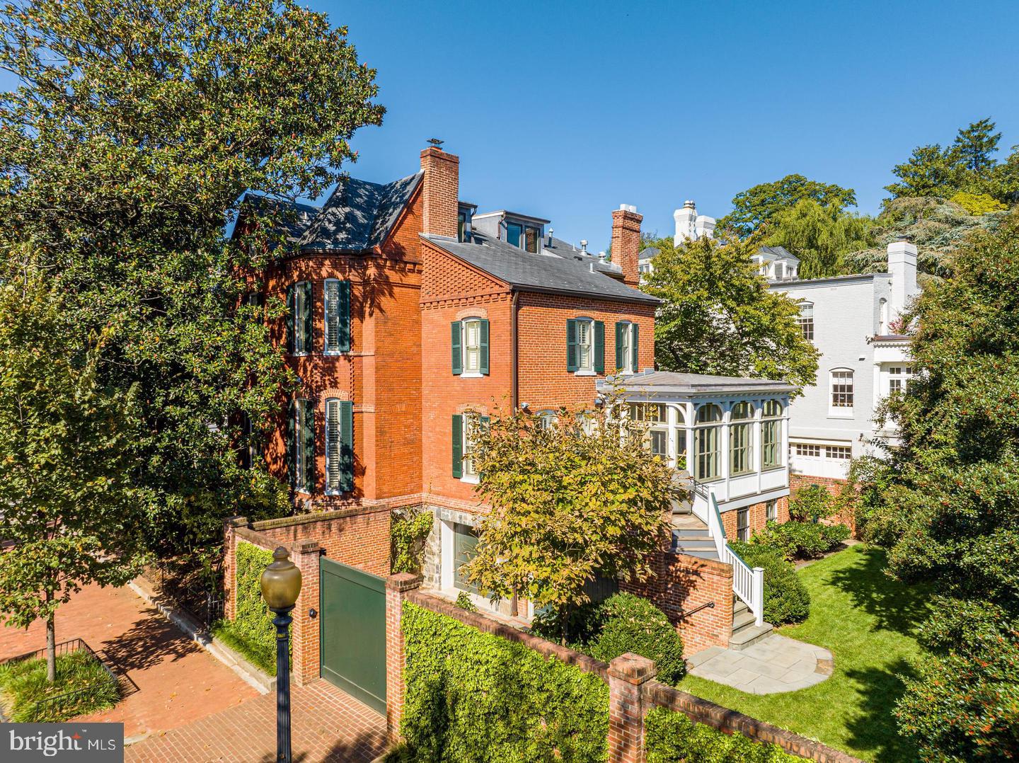 1601 28th St NW — photo