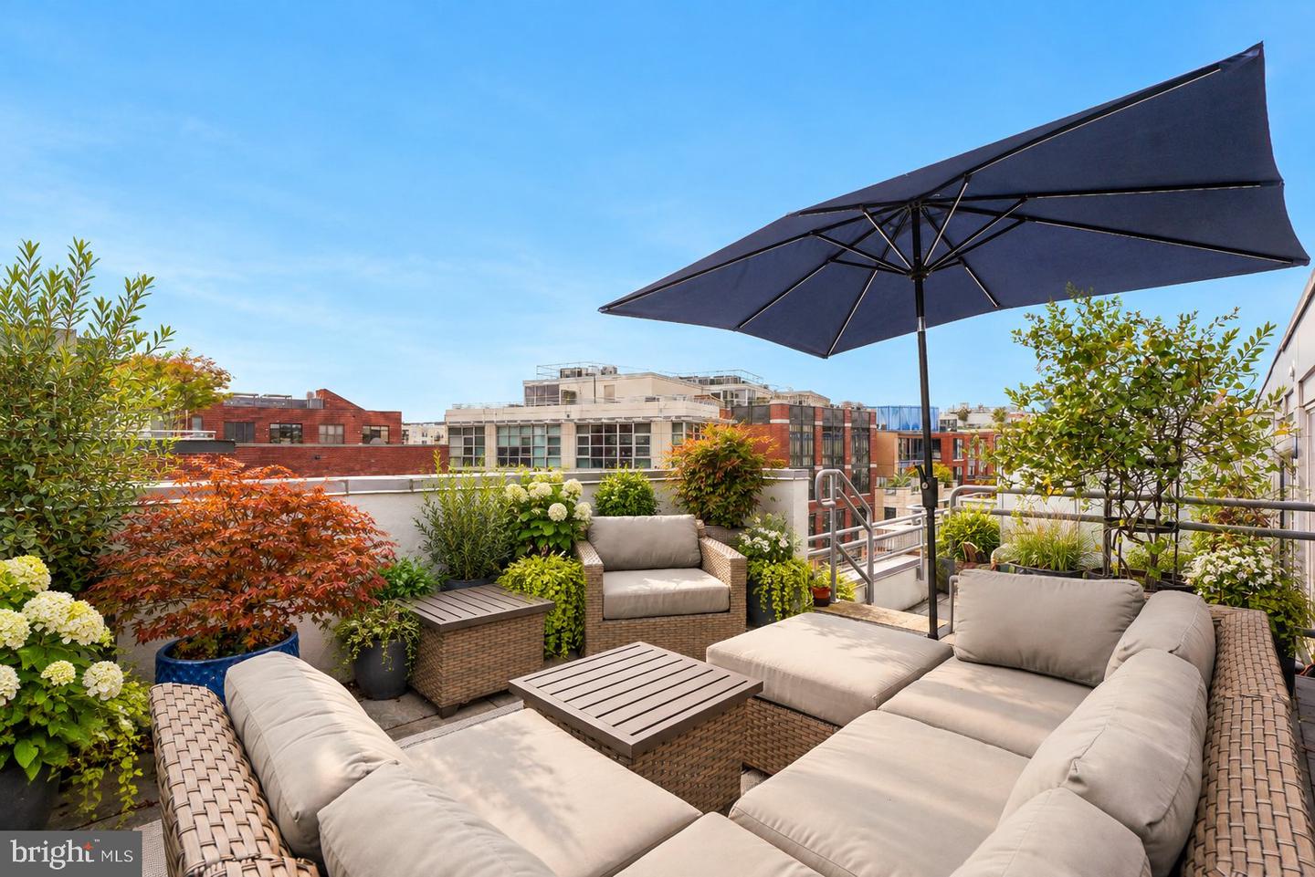 1401 Church St NW #520 — photo