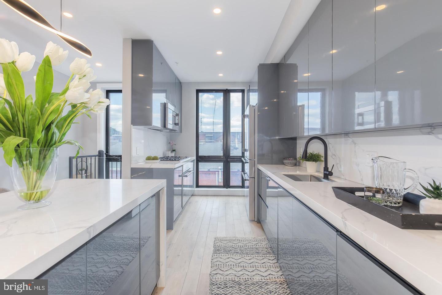 1332 G St SE #3 — photo