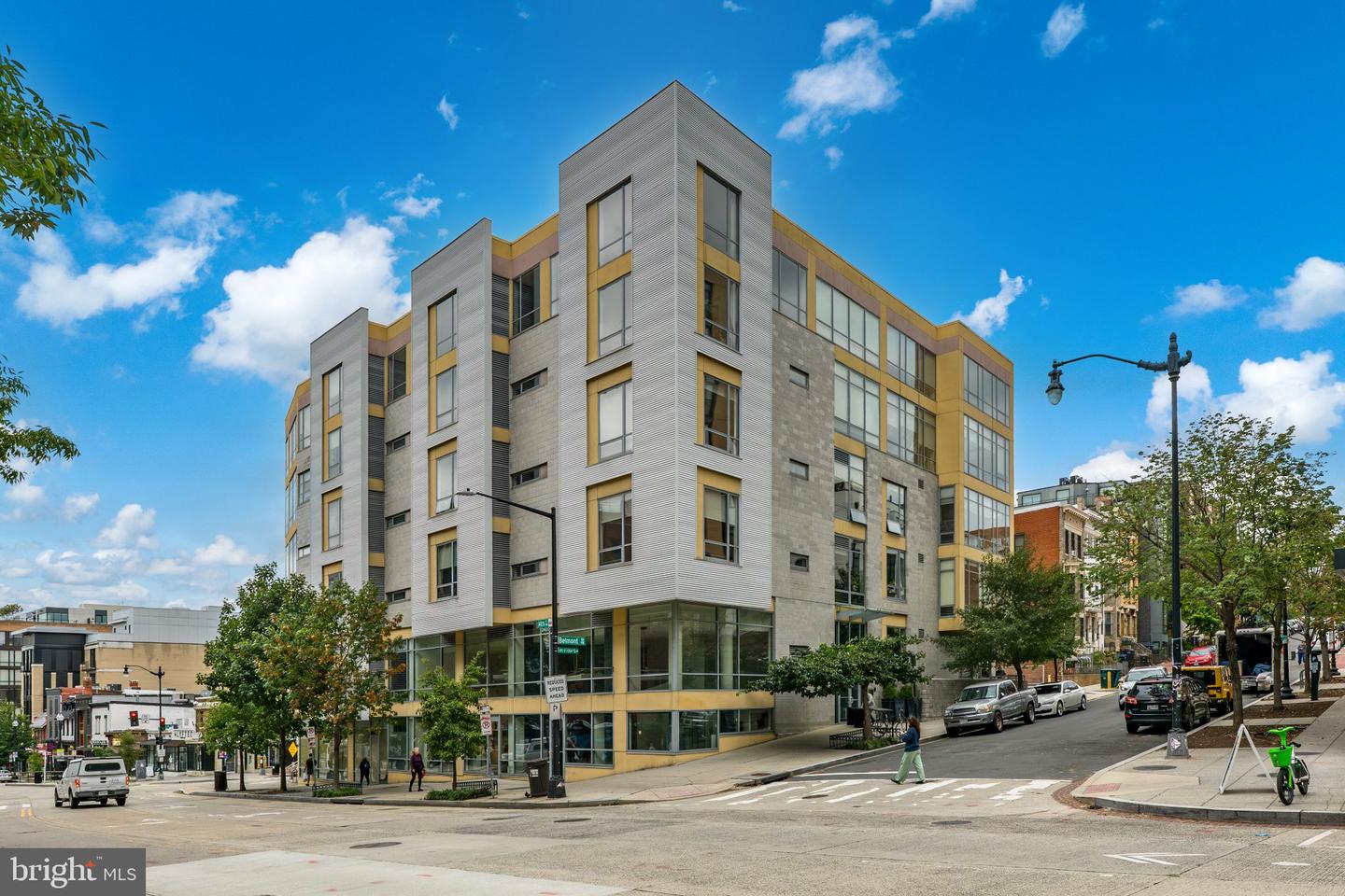 1414 Belmont St NW #301 — photo