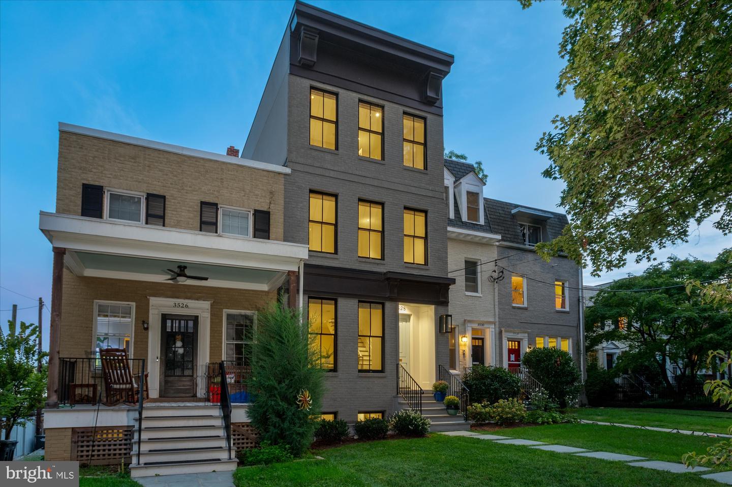 3528 Whitehaven Pkwy NW — photo