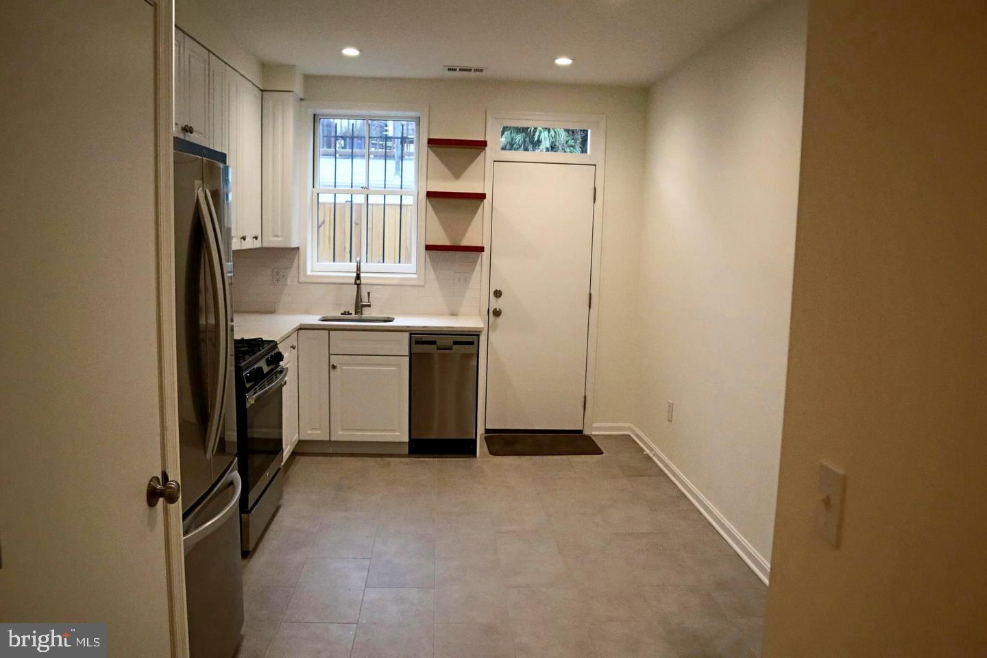 627 Acker NE, Washington, DC 20002 — photo 2