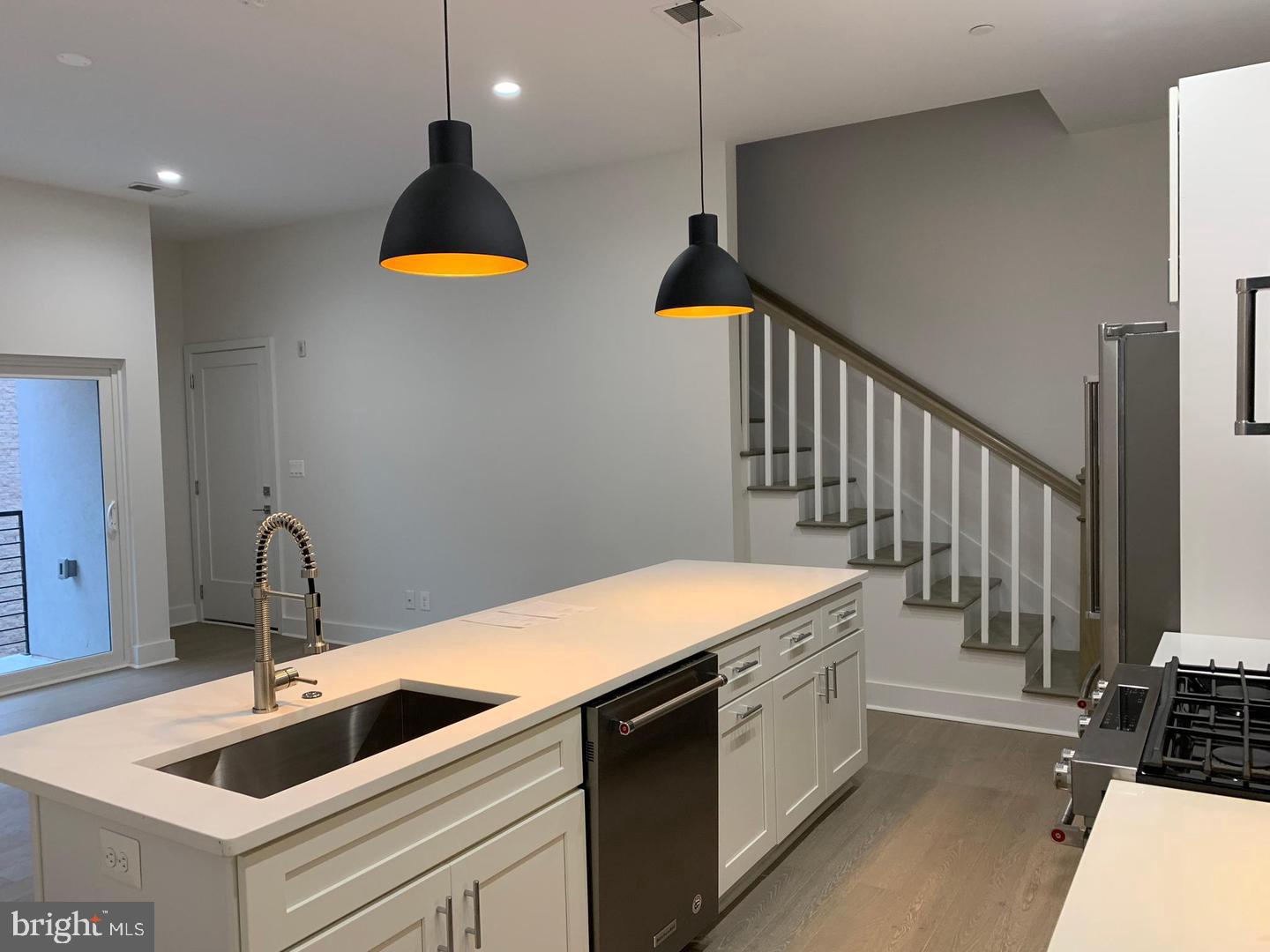 4008 Edmunds St NW #7 — photo
